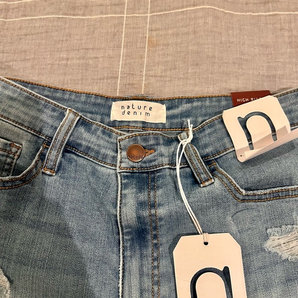 Nature Denim Distressed High Rise Shorts NWT size Large - Picture 3 of 7